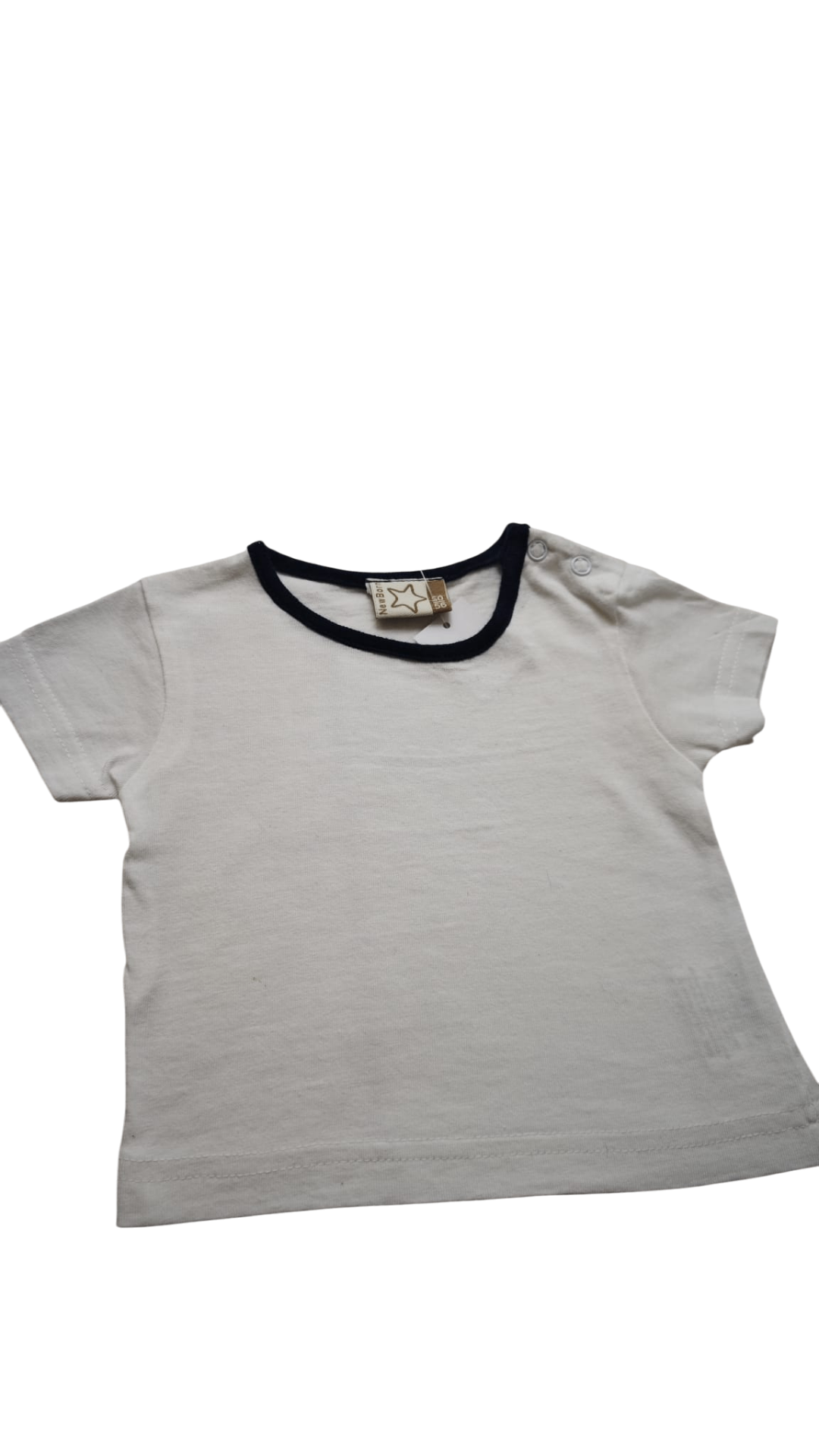 New BORN Kurzarmshirt Weiß mit schwarzen Kragen Größe 56