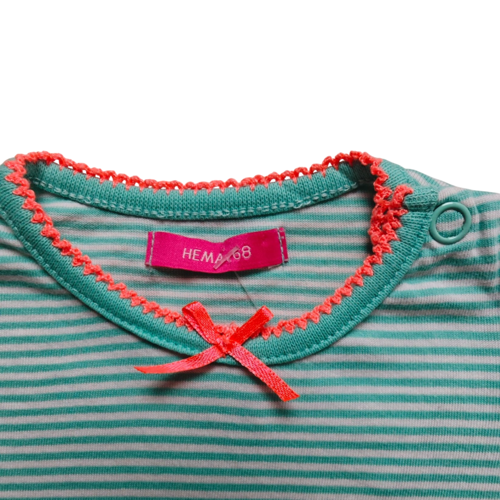 Hema Kurzarmshirt Grün mit weißen Streifen Größe 68