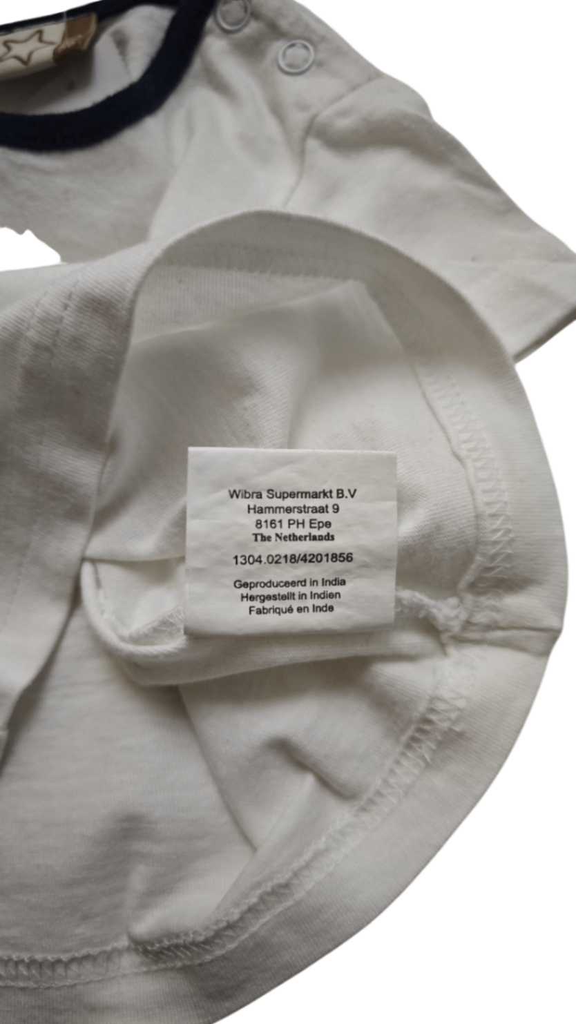 New BORN Kurzarmshirt Weiß mit schwarzen Kragen Größe 56