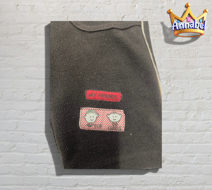 Dunkelbraune OKAY Jogginghose aus weichem Fleece mit My Friends Aufnäher und Comic-Motiv in Größe 68